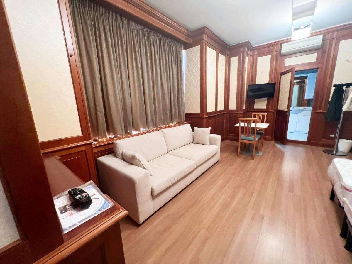 מונצה Sissi Comfort Rooms Foresteria Lombarda מראה חיצוני תמונה