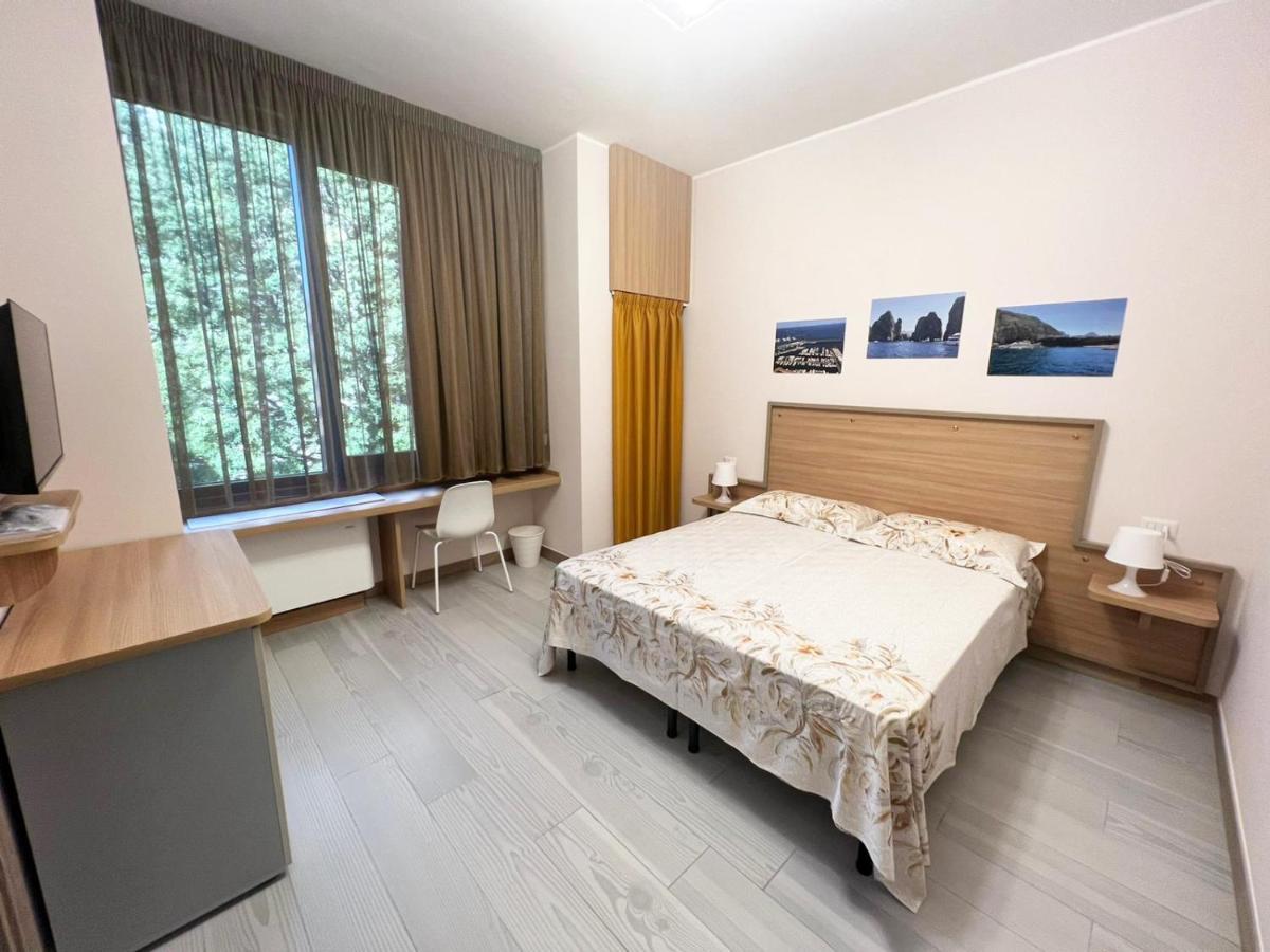 מונצה Sissi Comfort Rooms Foresteria Lombarda מראה חיצוני תמונה