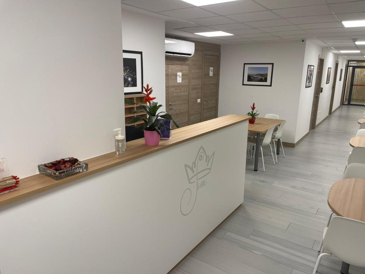 מונצה Sissi Comfort Rooms Foresteria Lombarda מראה חיצוני תמונה